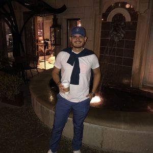 Meet your Posher, Eduardo